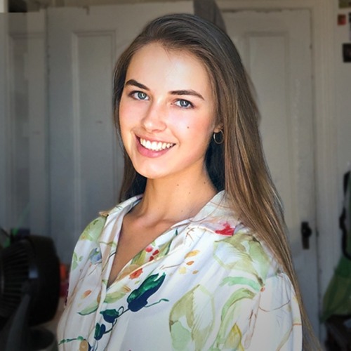 Grace Berg headshot
